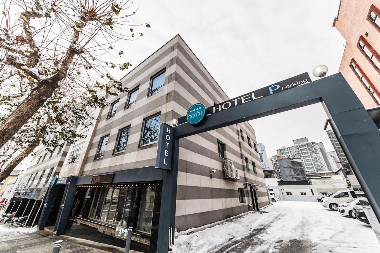 Chuncheon Sohsul Hotel Экстерьер фото