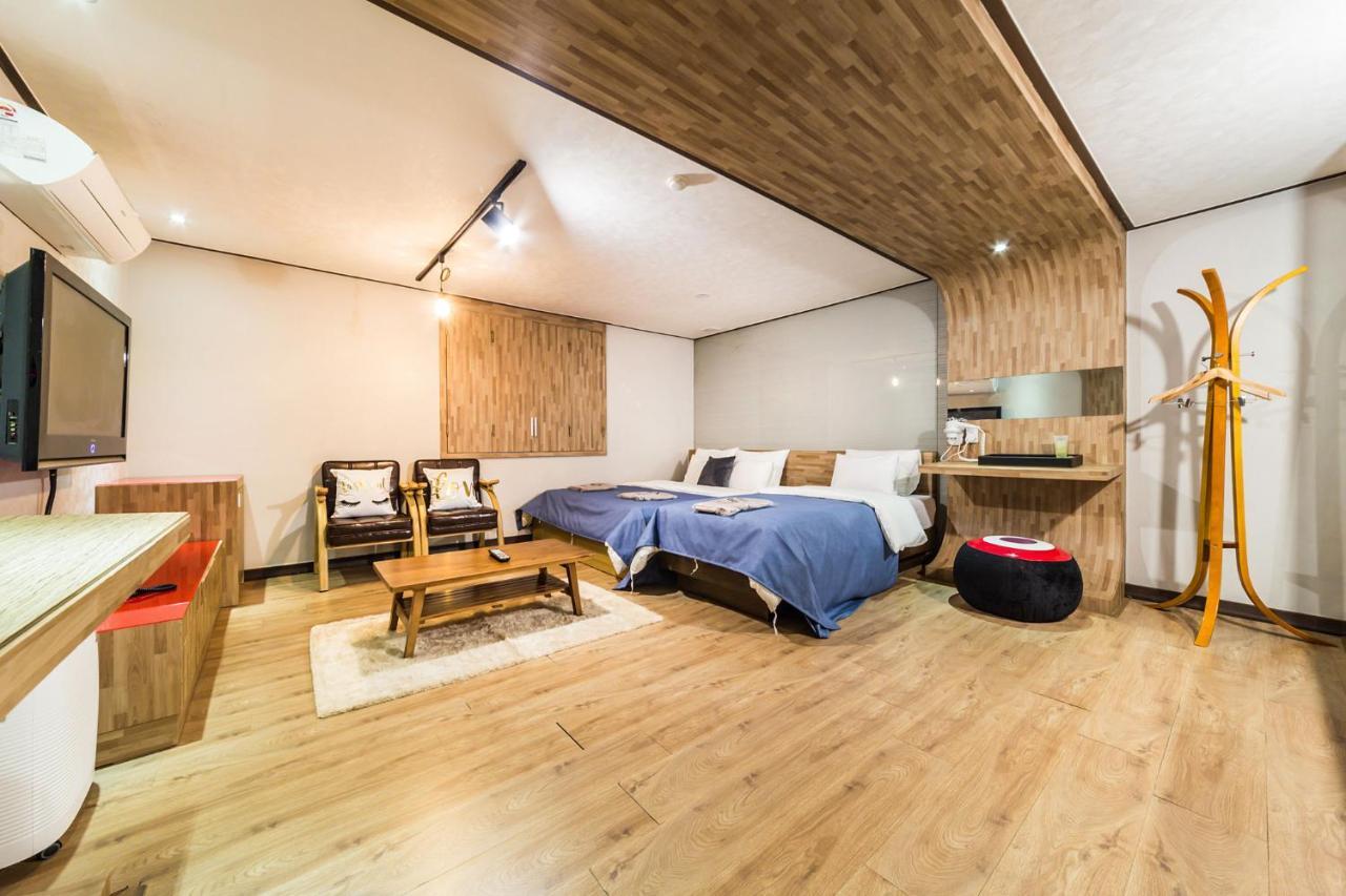 Chuncheon Sohsul Hotel Экстерьер фото