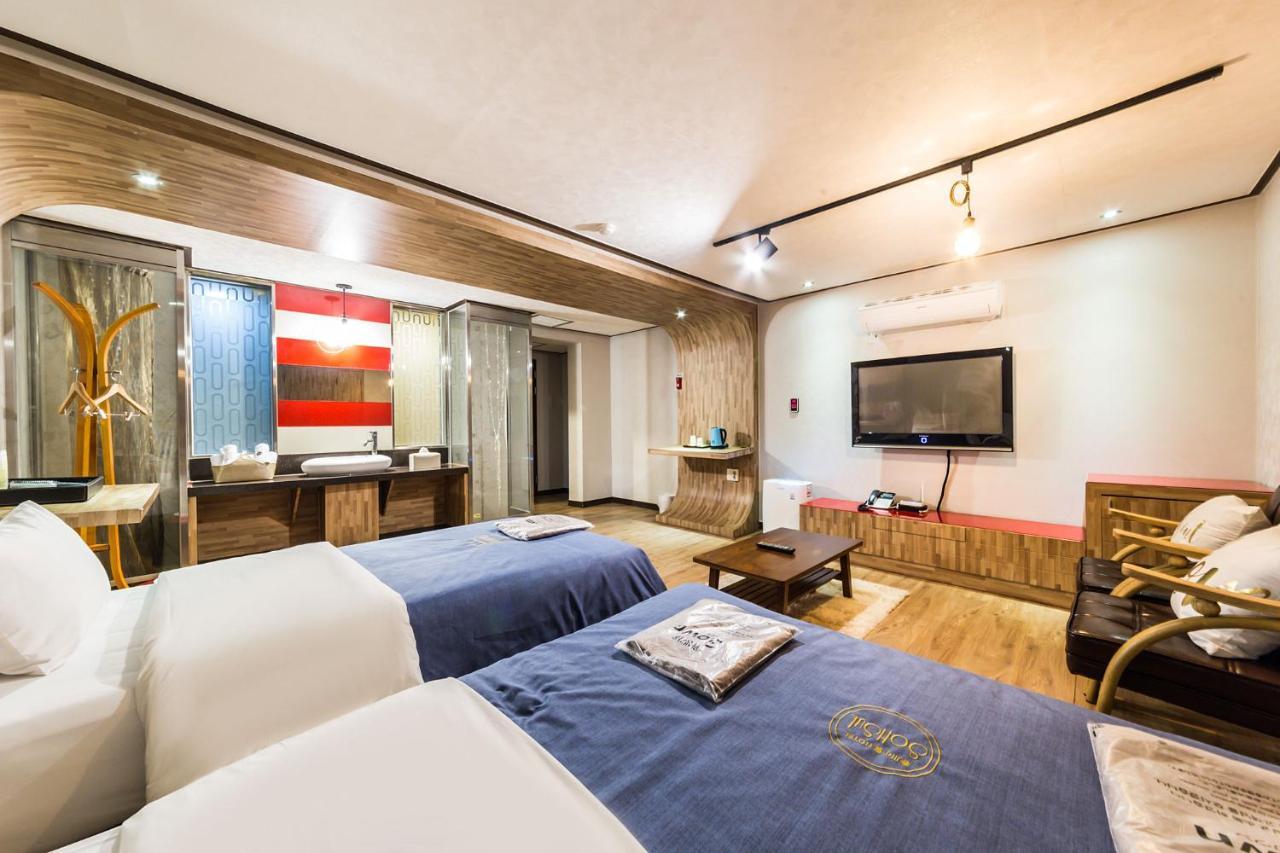 Chuncheon Sohsul Hotel Экстерьер фото