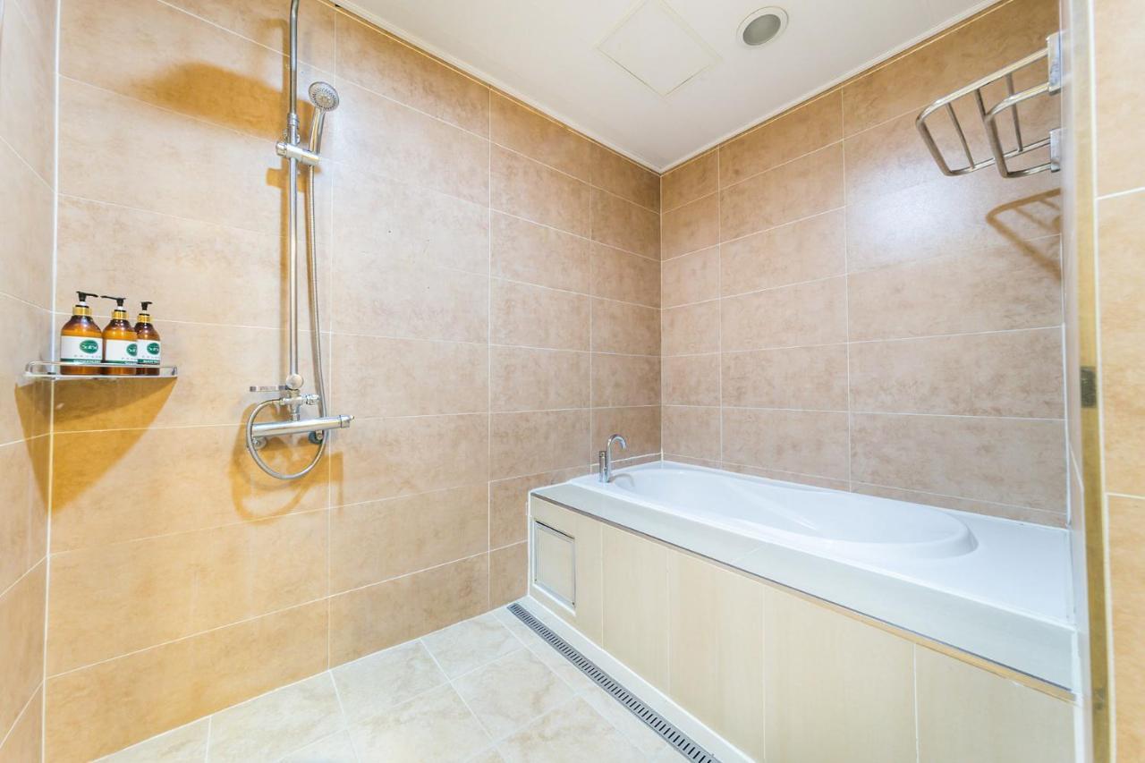 Chuncheon Sohsul Hotel Экстерьер фото
