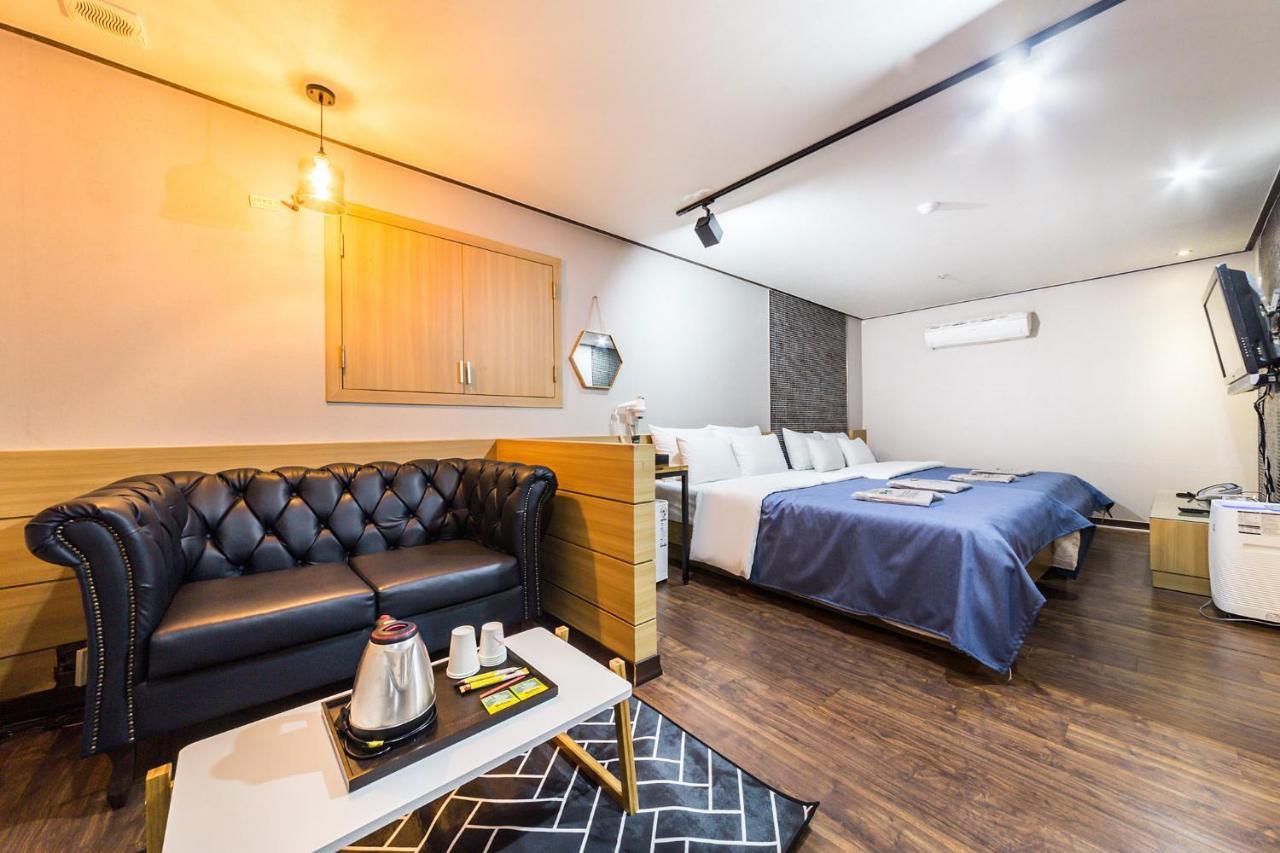 Chuncheon Sohsul Hotel Экстерьер фото