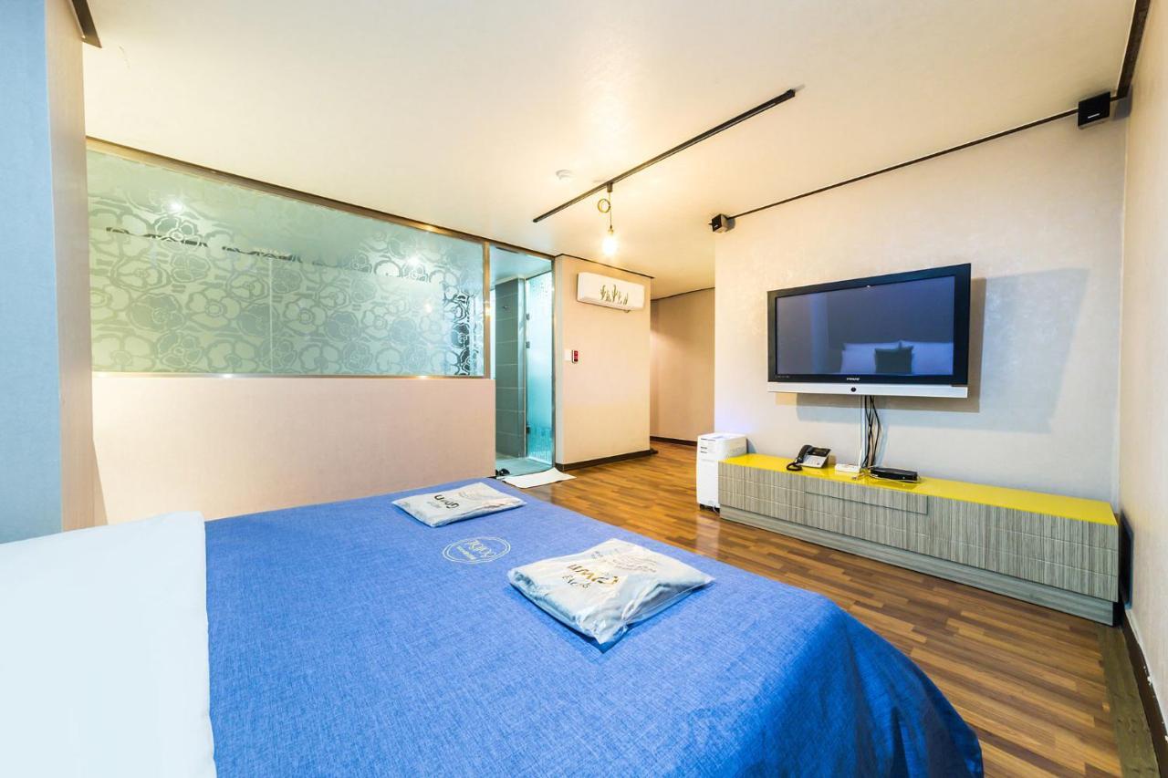 Chuncheon Sohsul Hotel Экстерьер фото